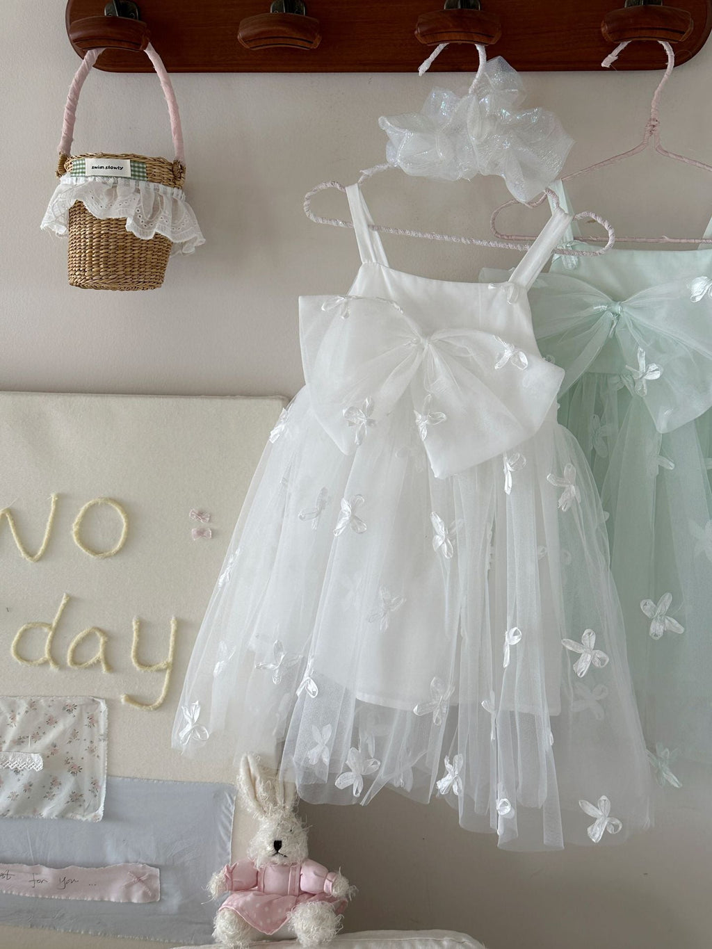 Vestido Infantil de Tule Flores Lacinho
