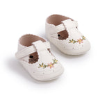 Sapato Infantil Feminino Bordado Florzinhas