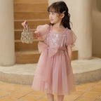 Vestido Infantil Lantejoulas e Tule