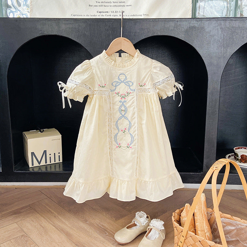 Vestido Infantil com Rendadinho e Flores