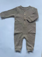 Macacão Infantil Botões Bolsinhos