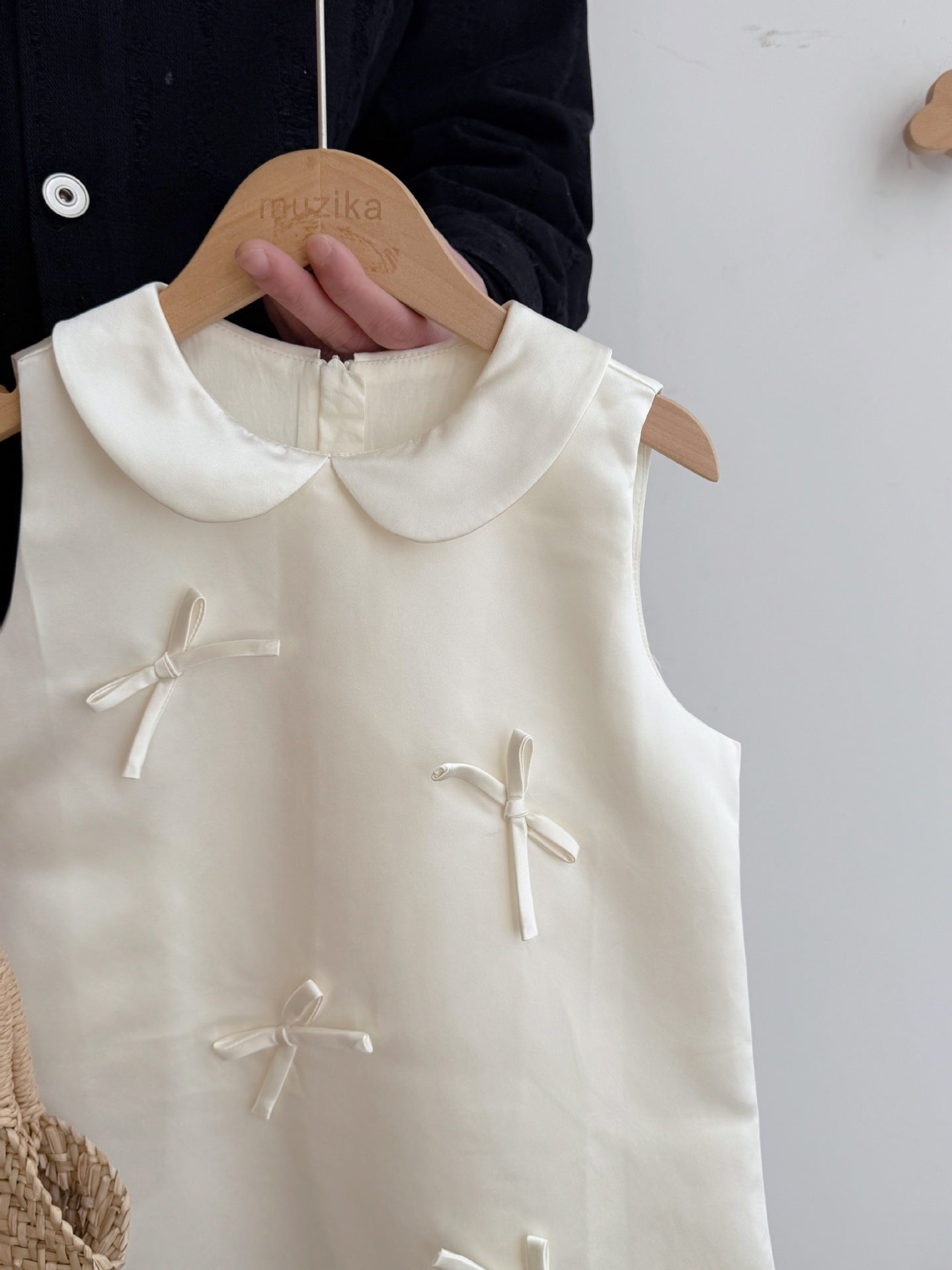 Vestido Infantil Bege Lacinhos