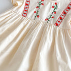 Vestido Infantil Bordado Morangos