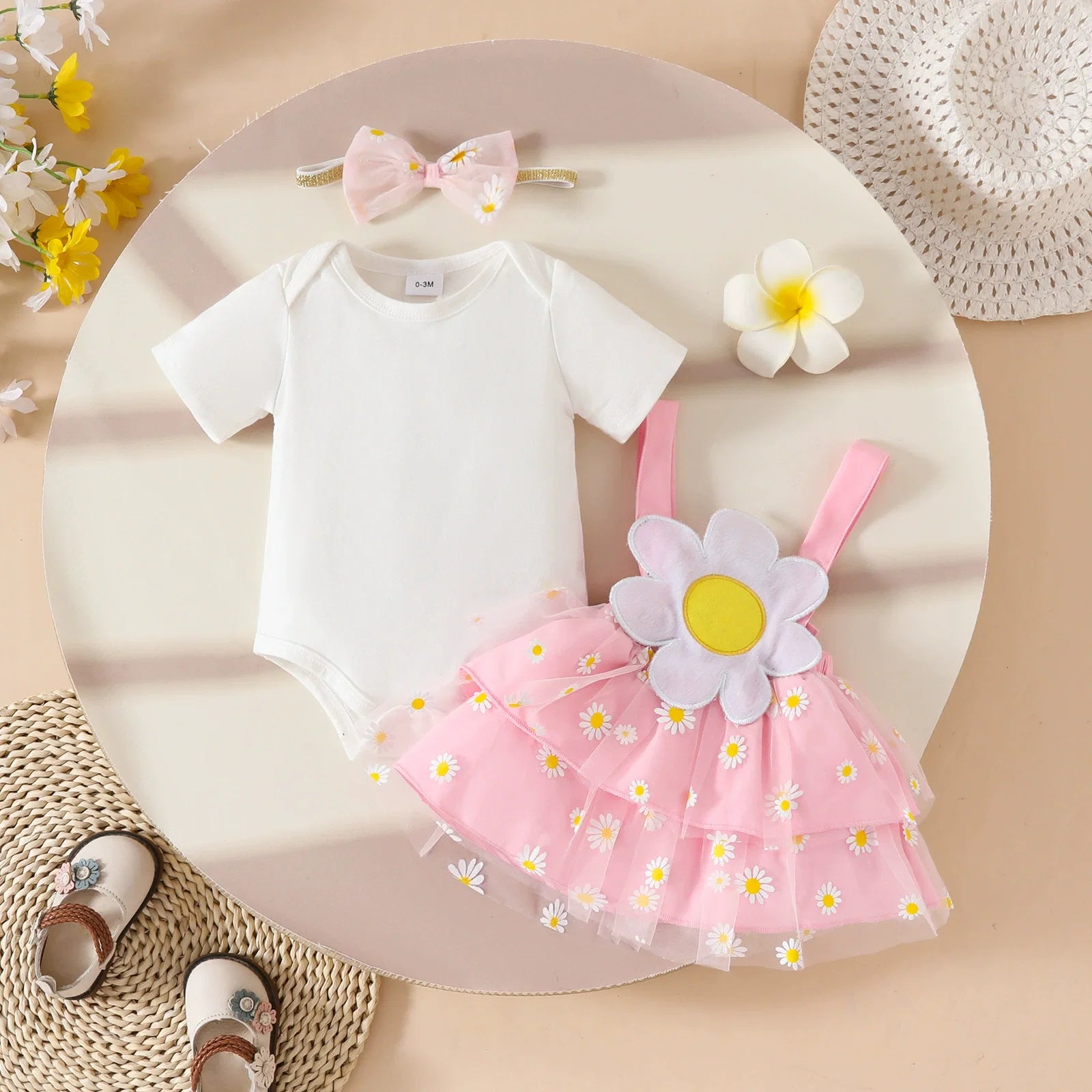 Conjunto Infantil Jardineira Margaridas/ Moranguinhos