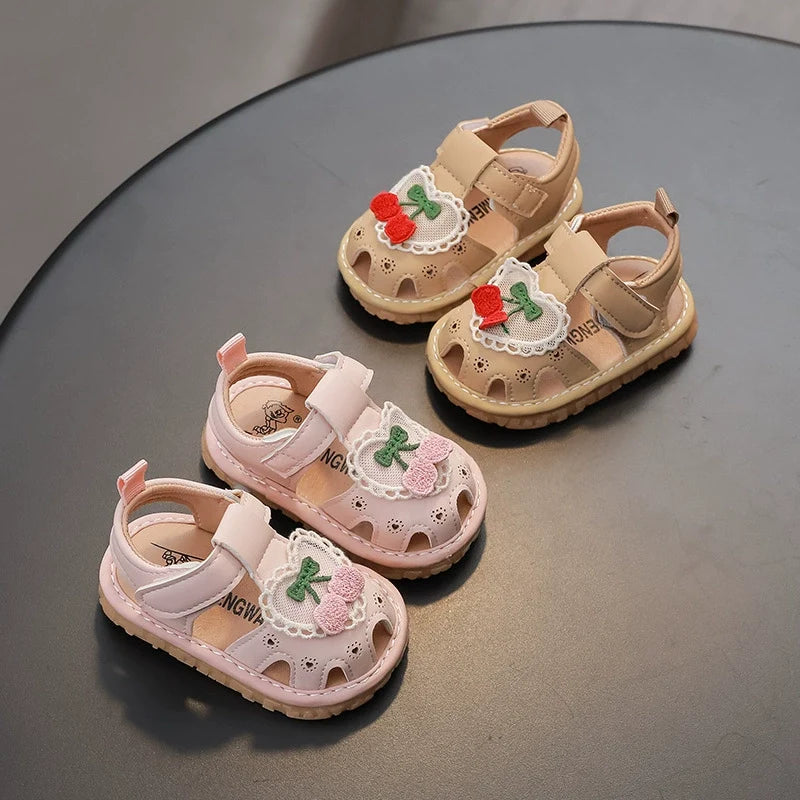 Sandália Infantil Feminina Cerejinhas