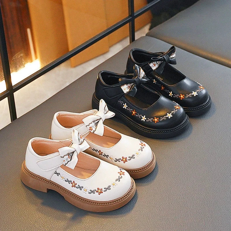 Sapato Infantil Laço Florzinhas
