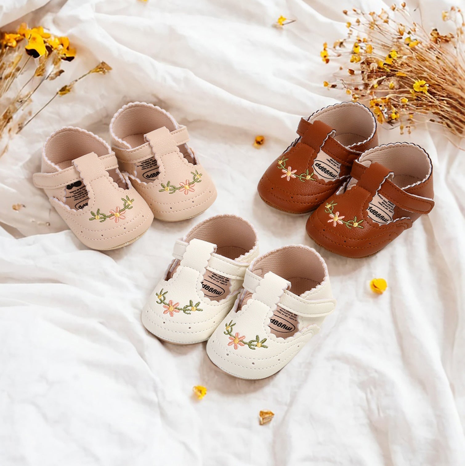 Sapato Infantil Feminino Bordado Florzinhas