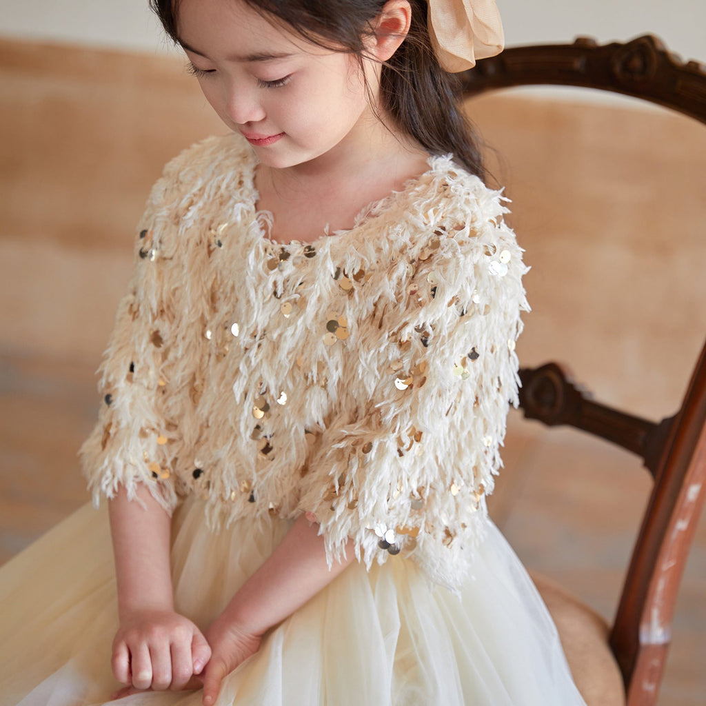 Vestido Infantil Plumas e Lantejoulas