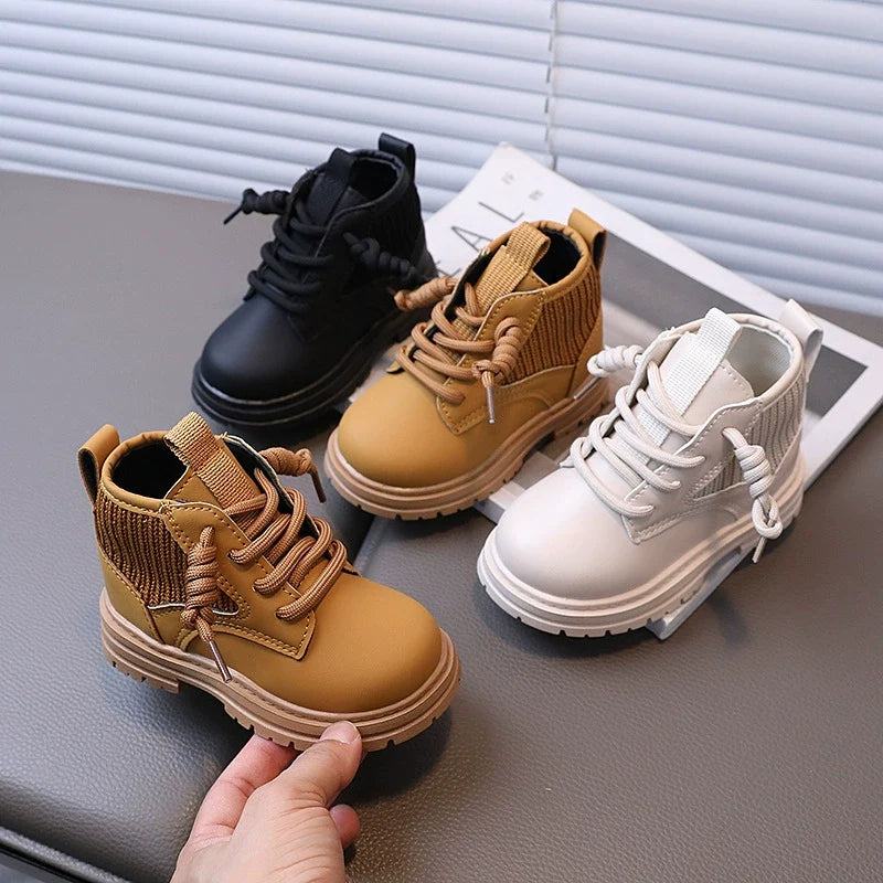 Bota Infantil Conforto com Cadarço