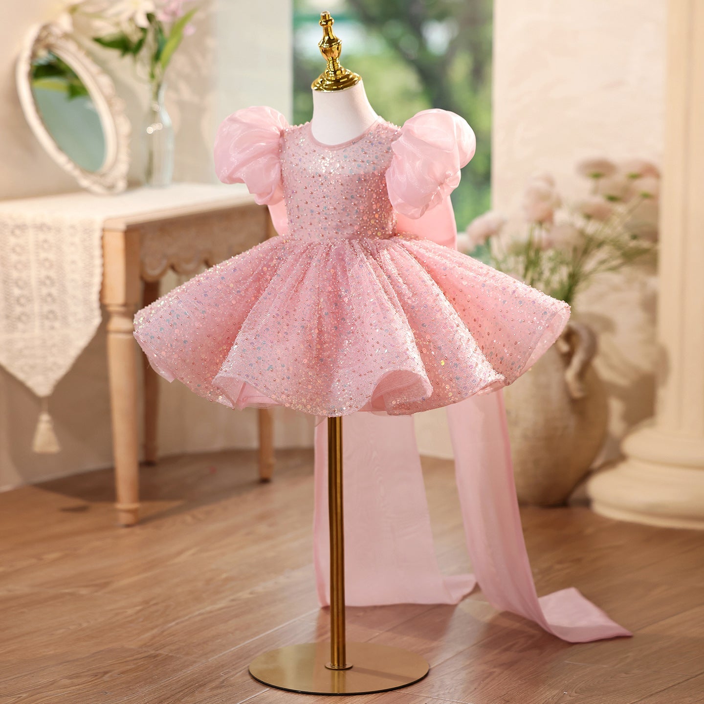 Vestido de Festa Brilhante com Lacinho