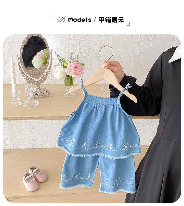 Conjunto Infantil Jeans Bordadinhos