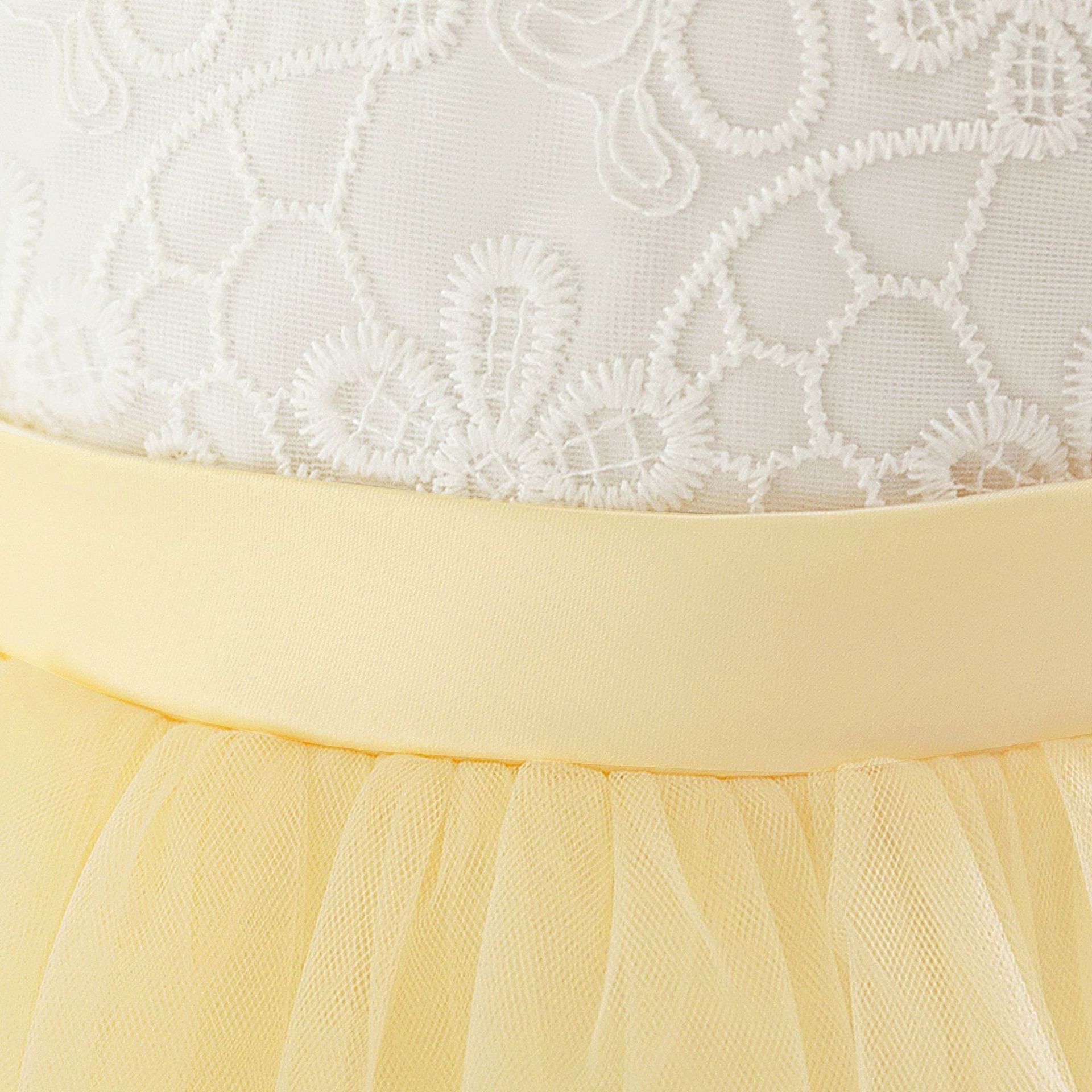 Vestido de Festa Renda e Saia Tule
