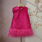 Vestido Infantil Laço e Plumas