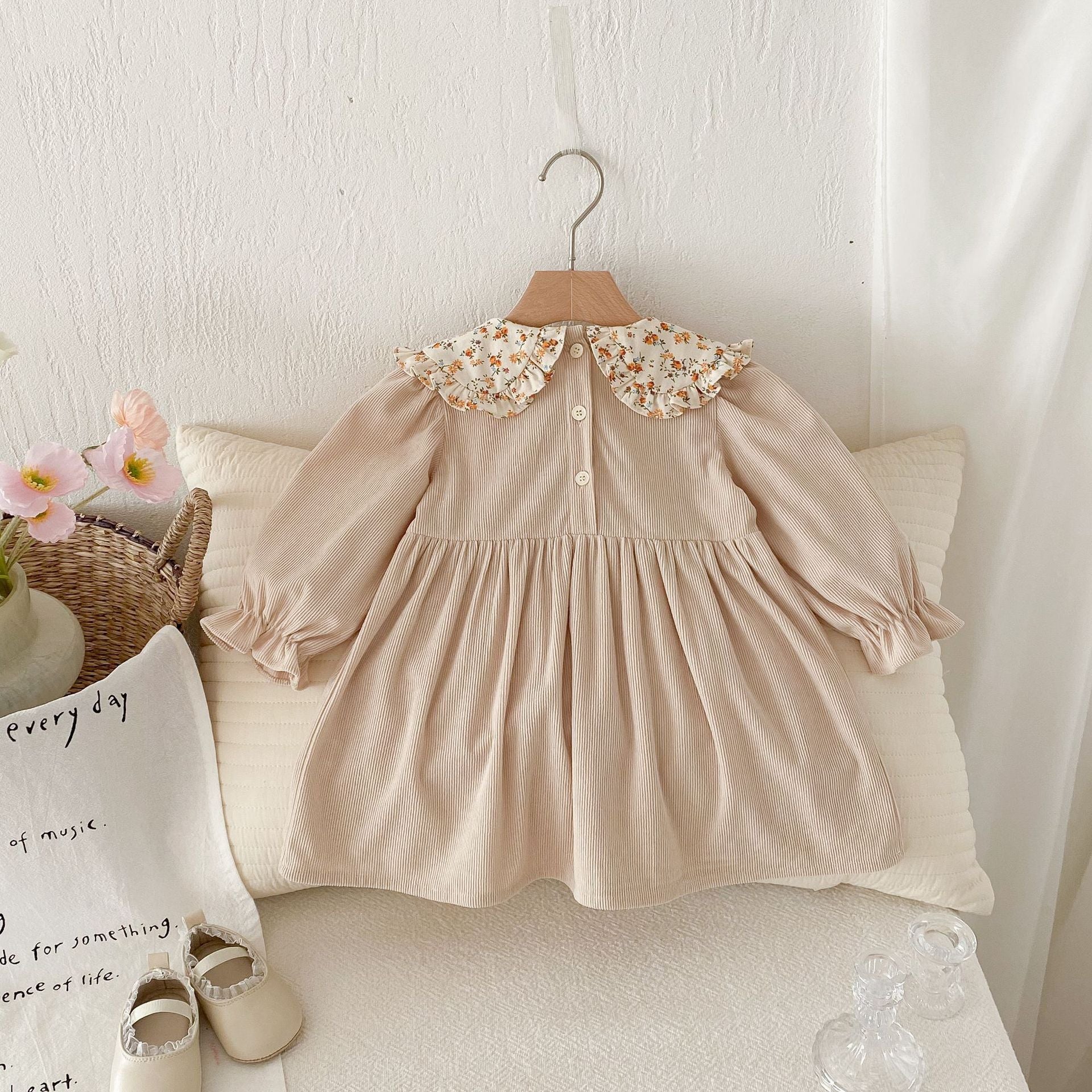Vestido Infantil Gola Florzinhas