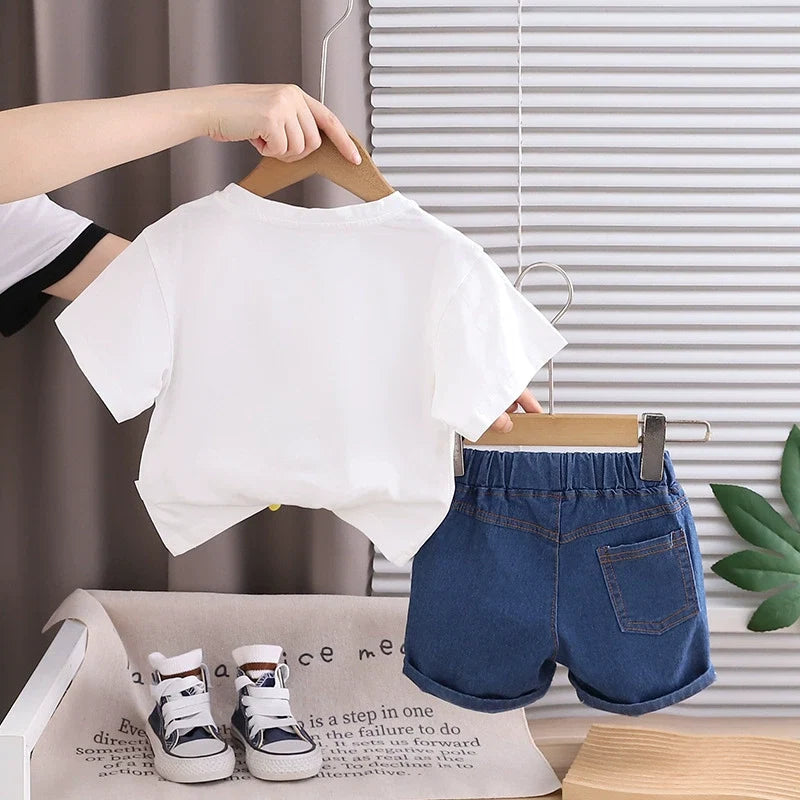 Conjunto Infantil Masculino Bichinhos e Jeans
