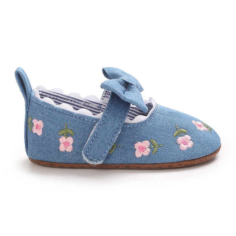 Sapato Infantil Florzinhas e Lacinho