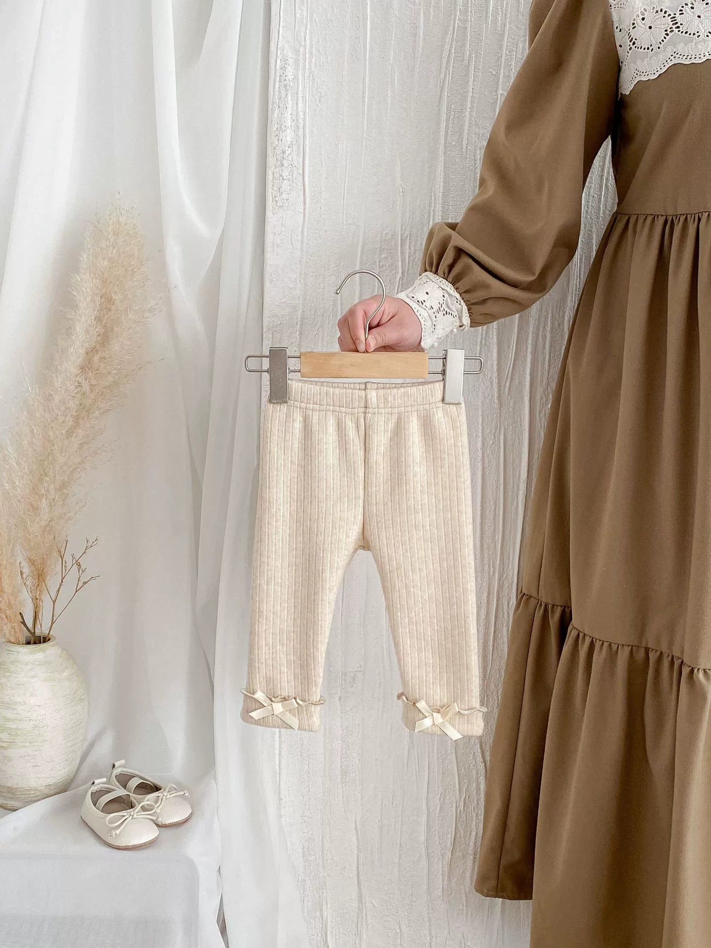 Calça Infantil Feminina Forrada Lacinhos