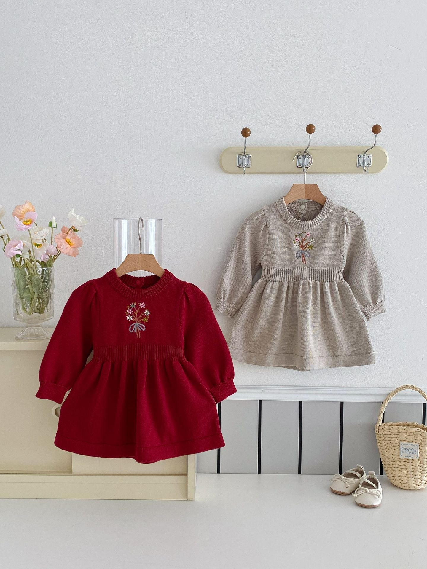 Vestido Infantil de Tricô com Florzinha