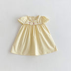 Vestido Infantil Florzinhas e Manga Babadinhos
