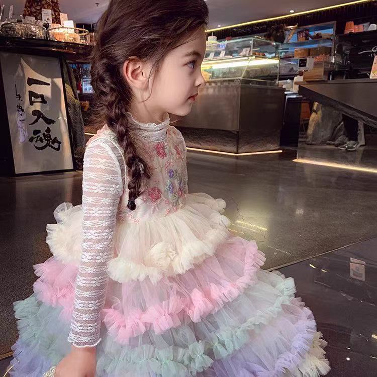 Vestido Infantil Florzinhas e Tule Colorido