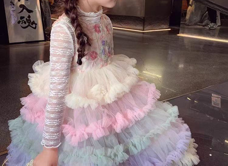 Vestido Infantil Florzinhas e Tule Colorido