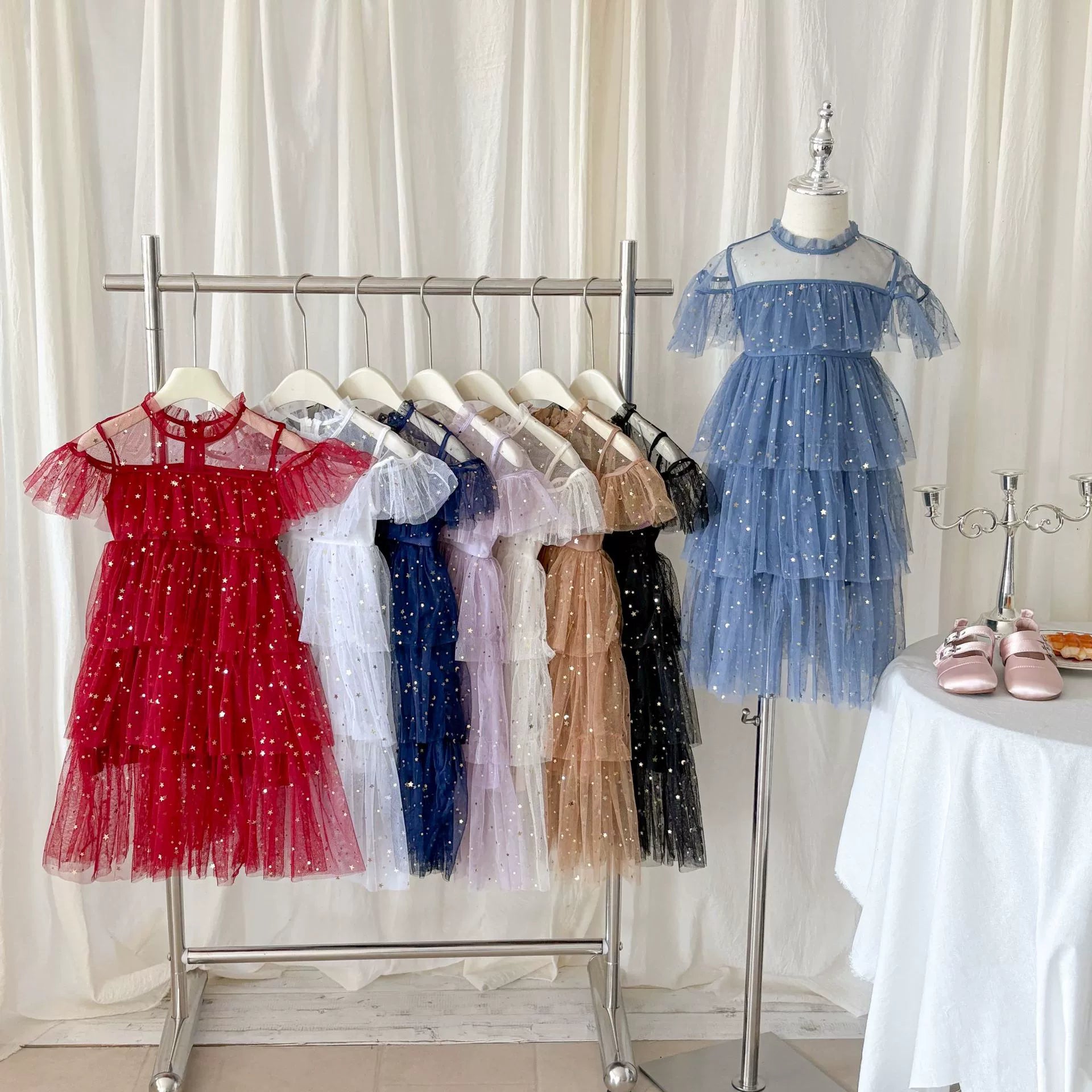Vestido Infantil de Tule Estrelinhas