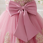 Vestido de Festa Rendado com Laço
