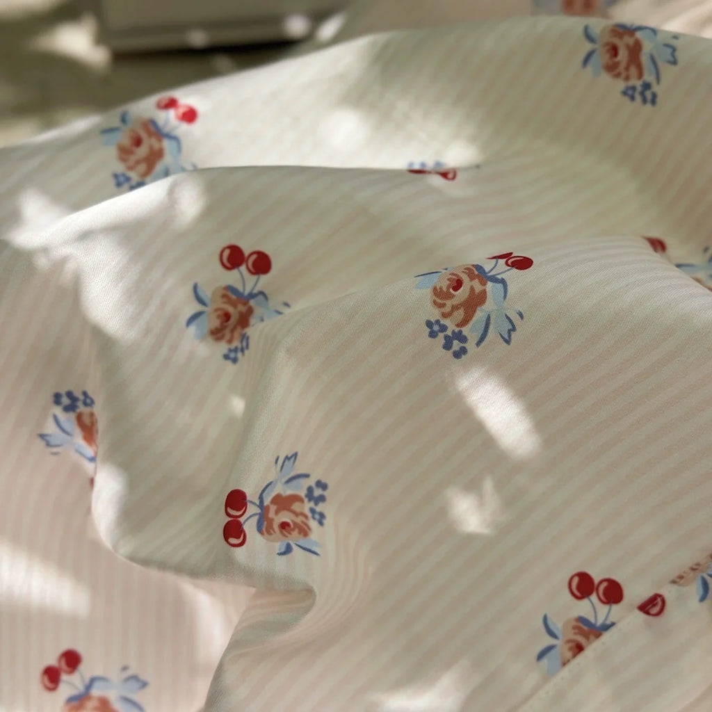 Vestido Infantil Cerejinhas Bordadinho