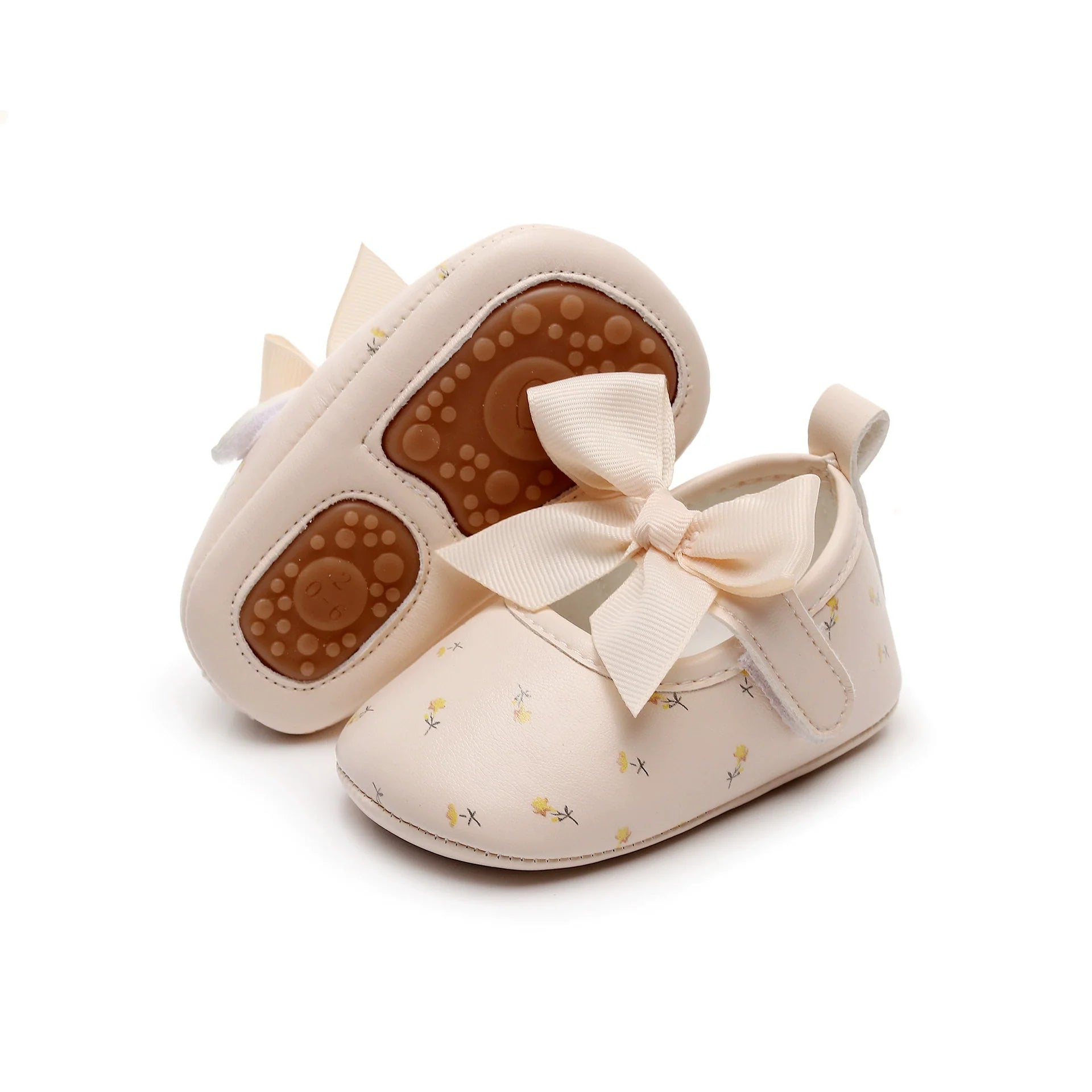 Sapatinho Infantil Florzinhas Lacinho
