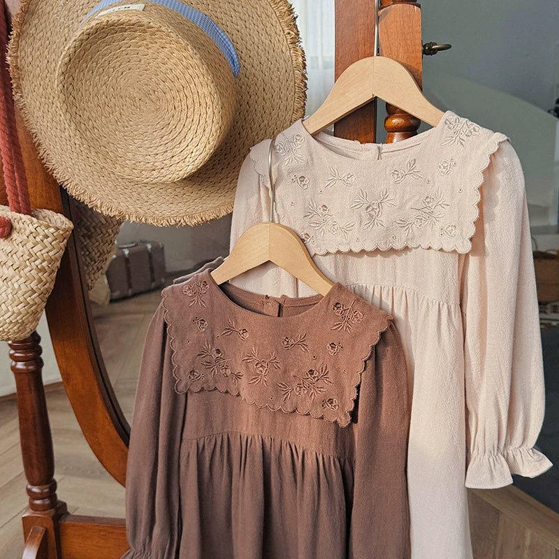 Vestido Infantil Com Gola Flores