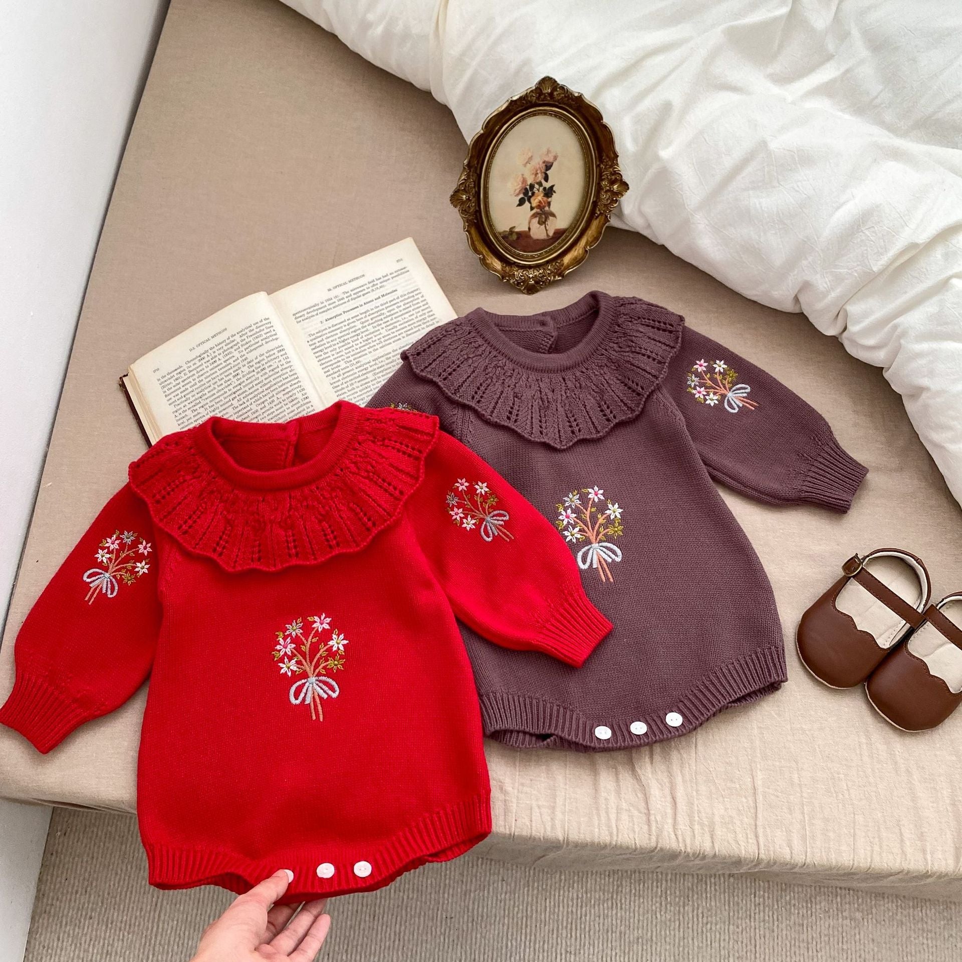 Body Infantil de Tricô Bordadinho Flores