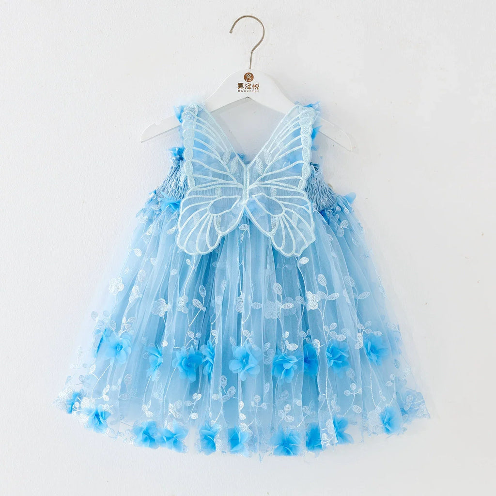 Vestido de Tule Com Flores e Asinha