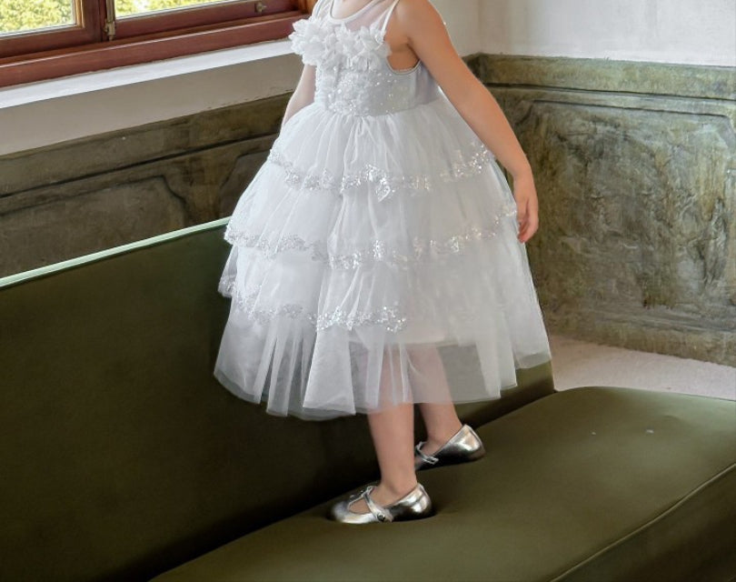 Vestido Infantil De Festa Prata                                                                                                                                              com Florzinhas
