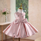 Vestido de Festa de Cetim Lacinho e Pedras