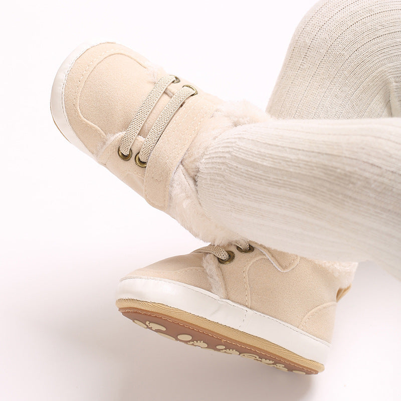 Bota Infantil Pelinhos e Velcro
