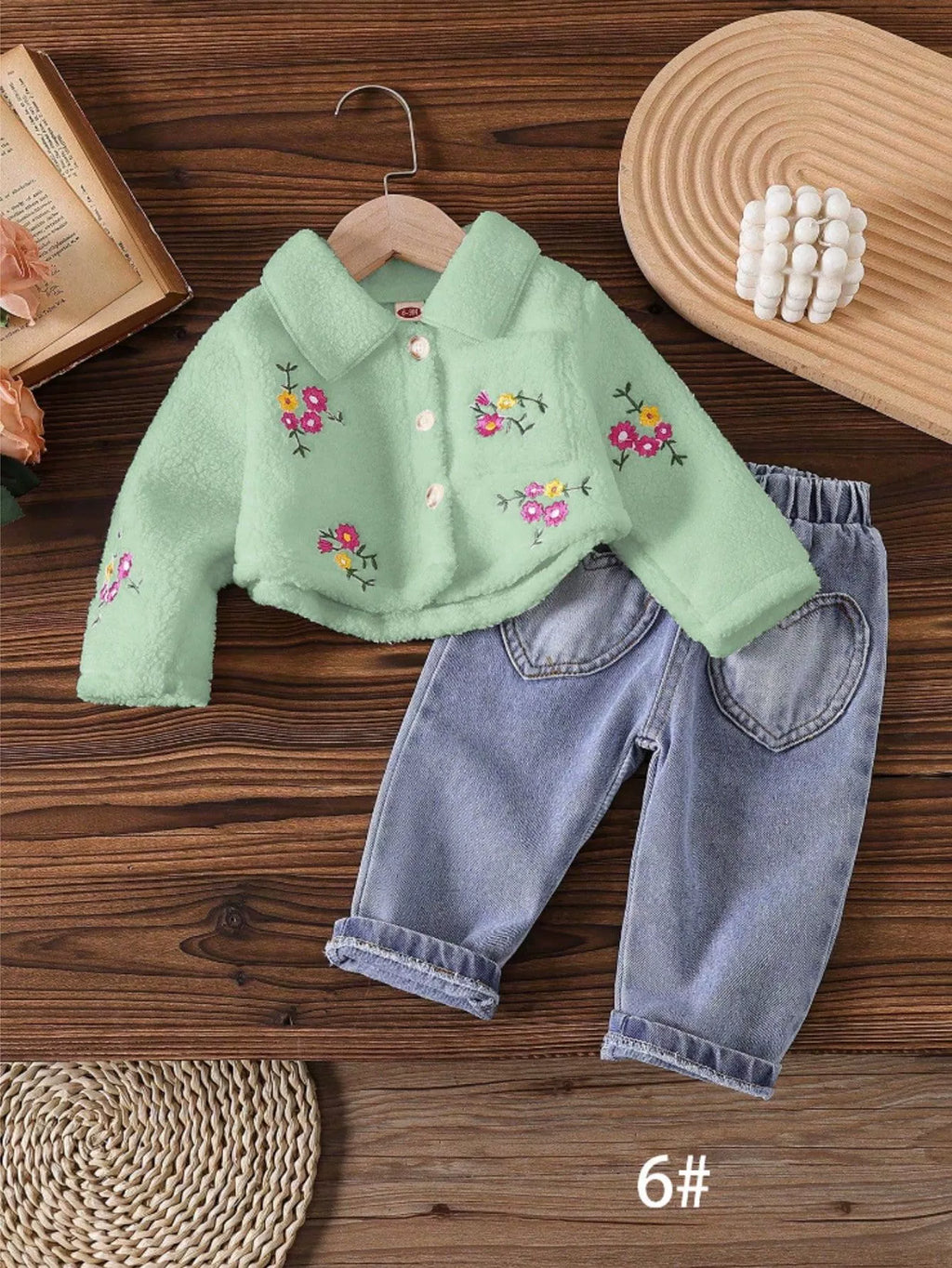 Conjunto Infantil Feminino Florzinhas e Jeans