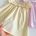 Vestido Infantil Florzinhas e Manga Babadinhos