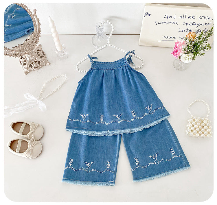 Conjunto Infantil Jeans Bordadinhos