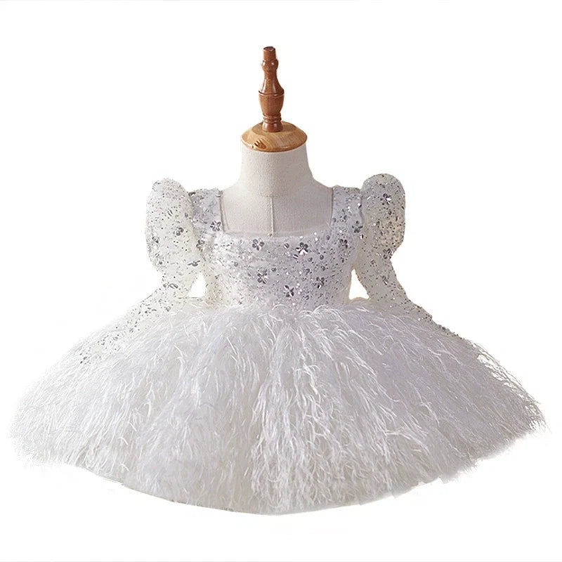 Vestido Infantil de Festa Lantejoulas e Plumas