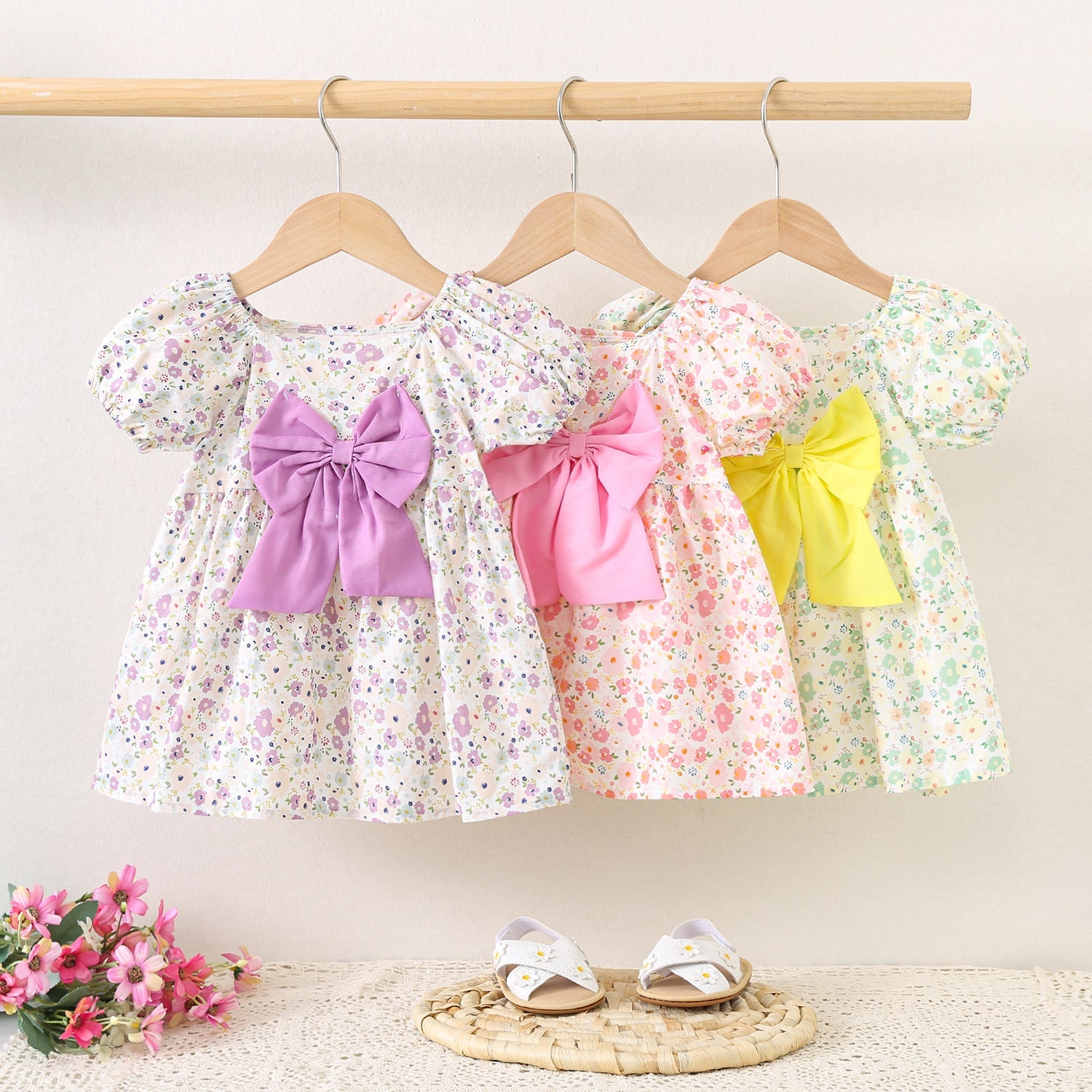 Vestido Infantil Florzinhas e Laço