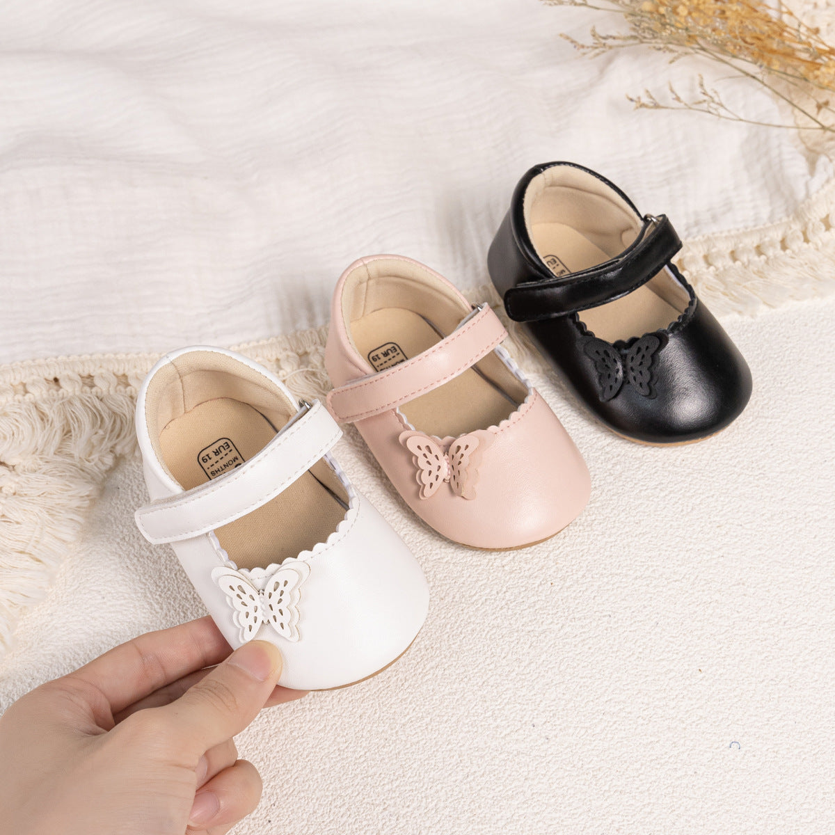 Sapatinho Feminino Velcro Borboletinha