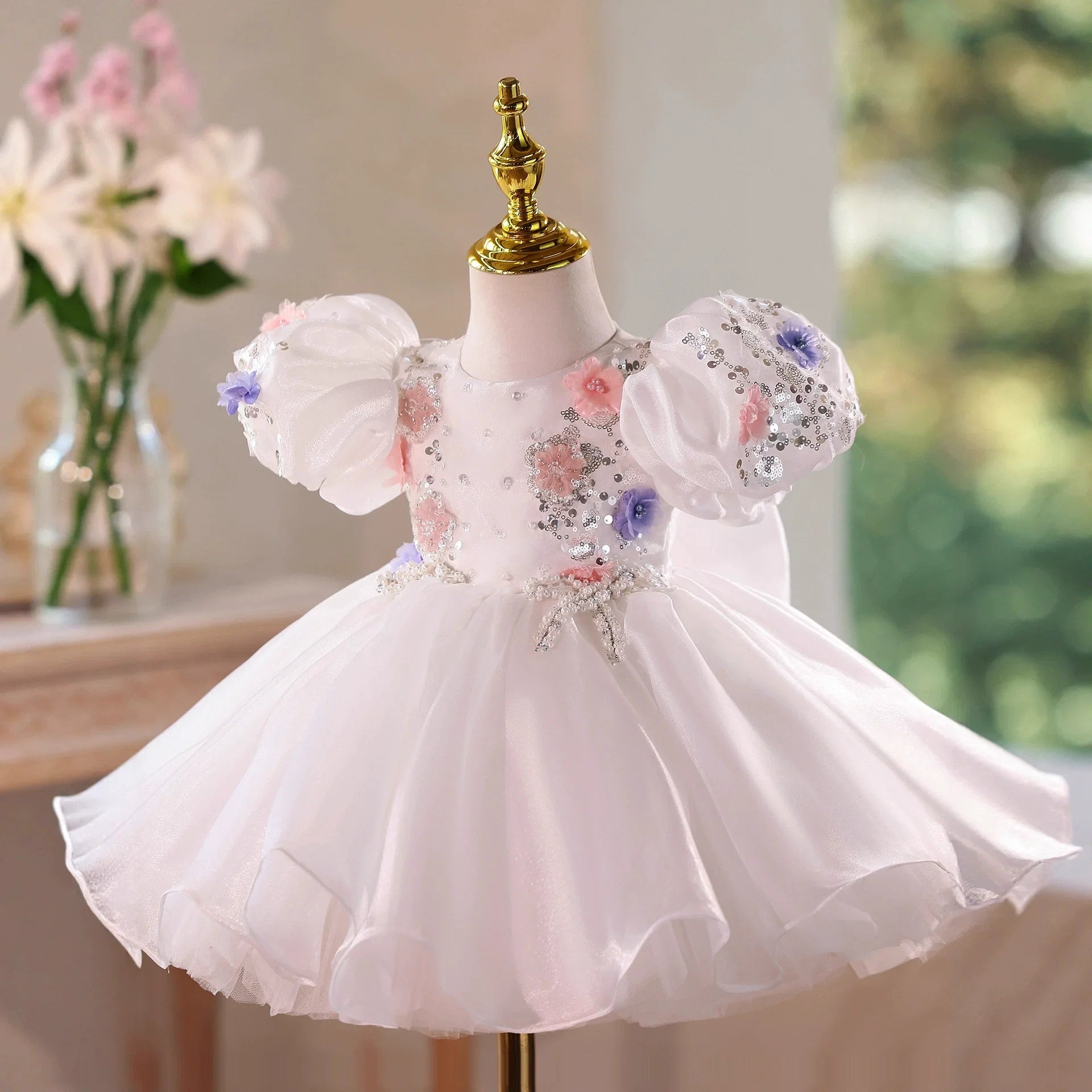 Vestido de Festa Branco Flores