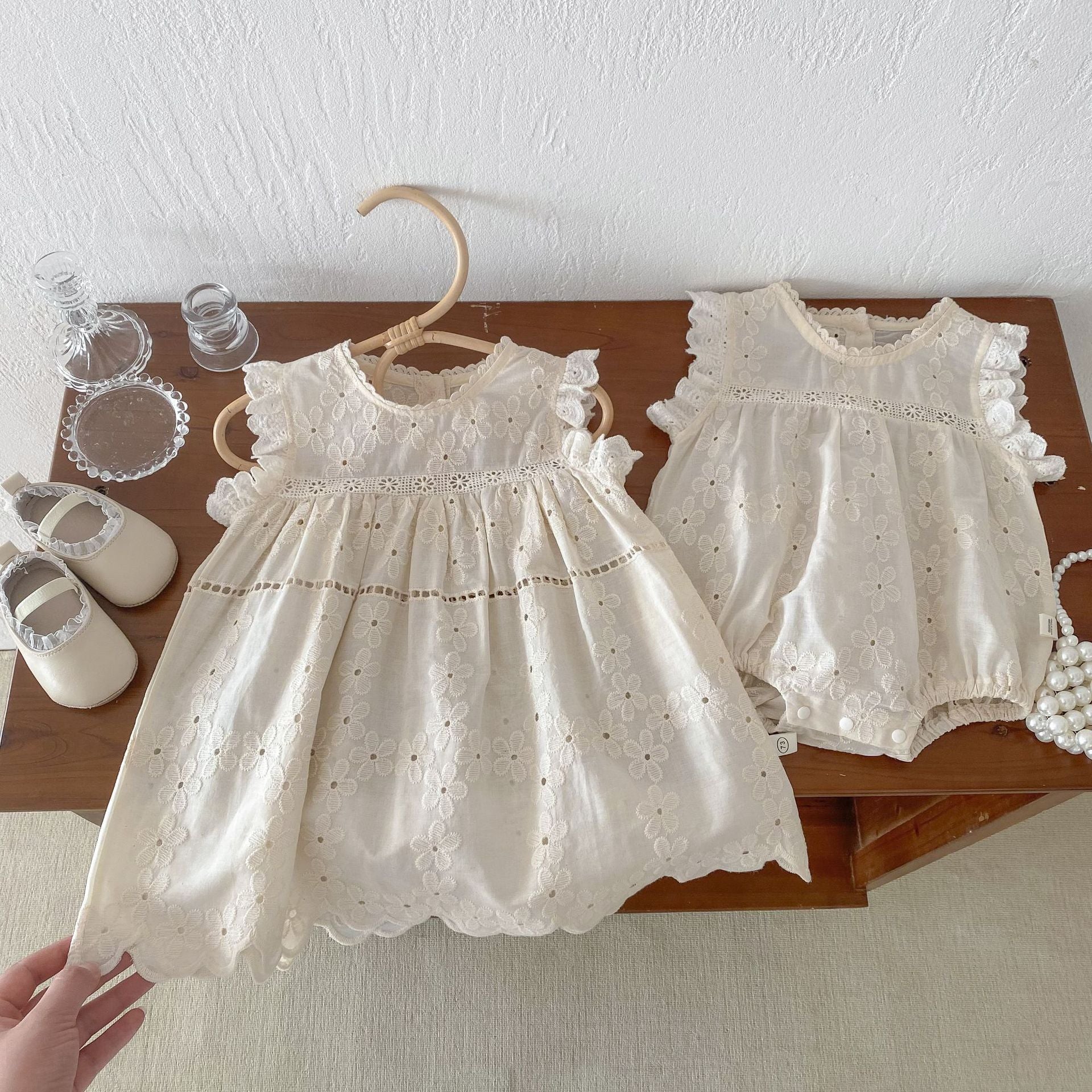 Body/ Vestido Infantil Rendado Floral
