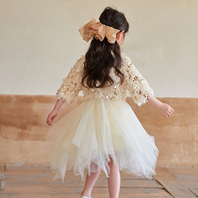 Vestido Infantil Plumas e Lantejoulas