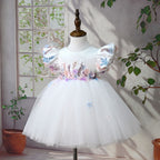 Vestido de Festa Branco com Flores Coloridas