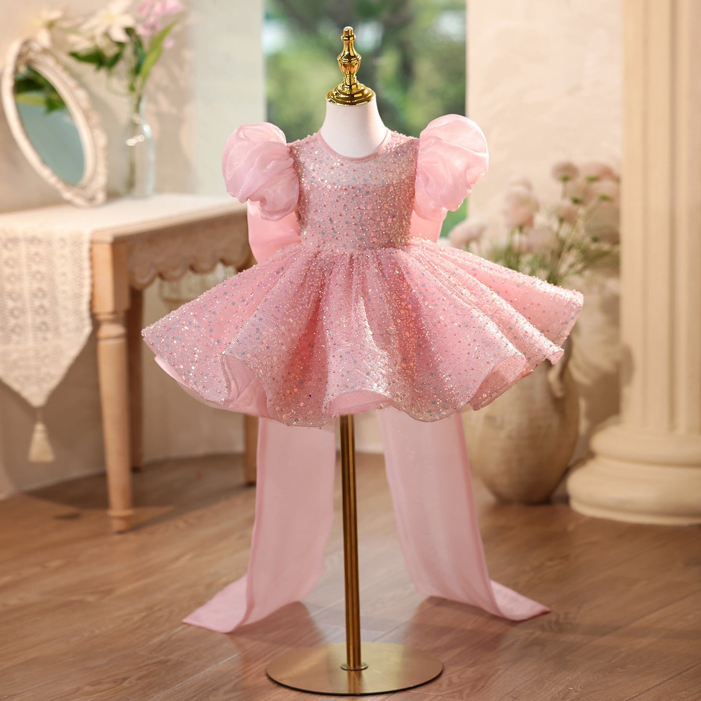 Vestido de Festa Brilhante com Lacinho