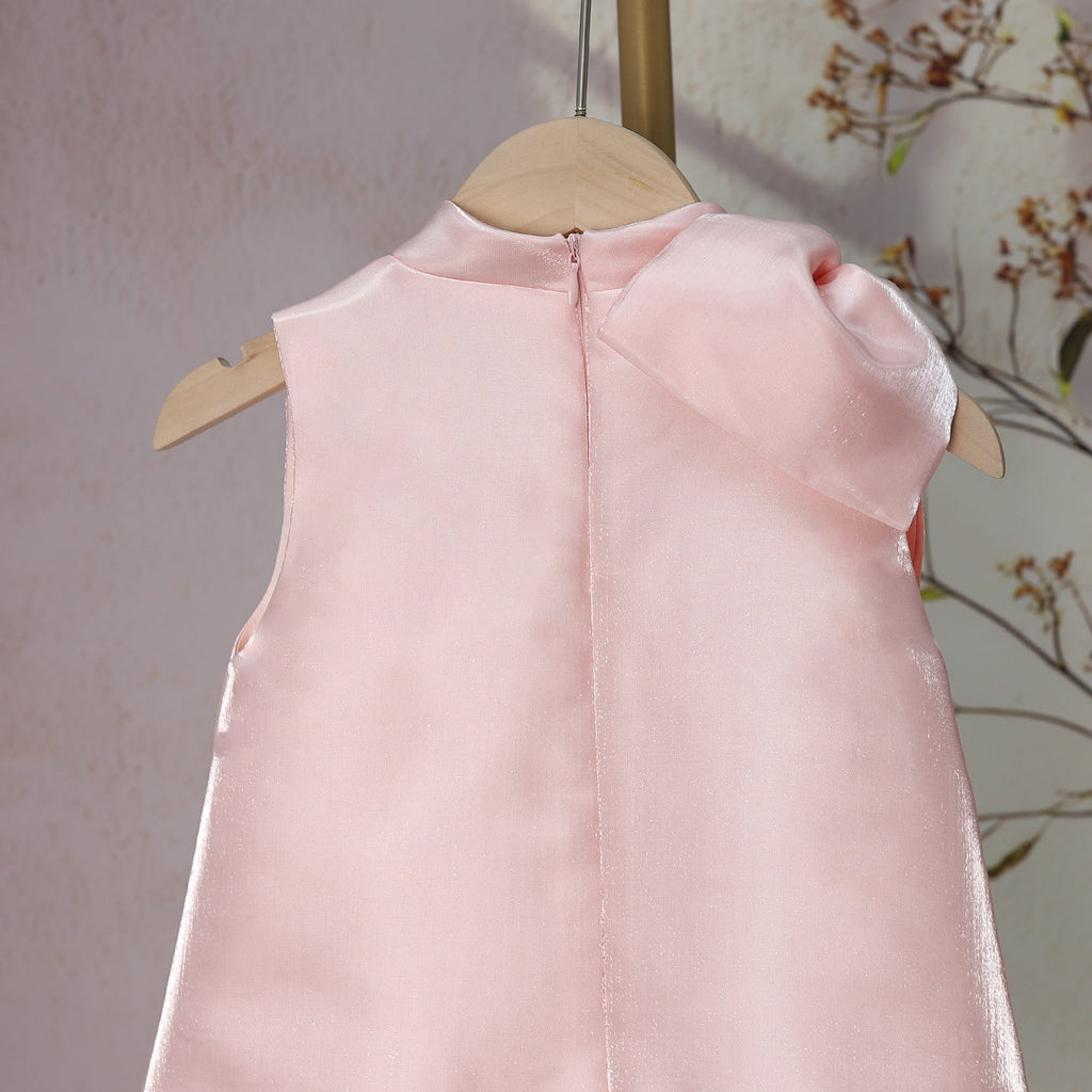 Vestido Infantil Laço e Plumas