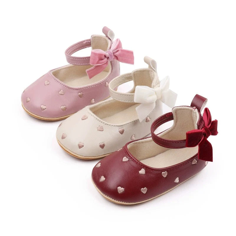 Sapato Infantil Feminino Coraçõeszinhos