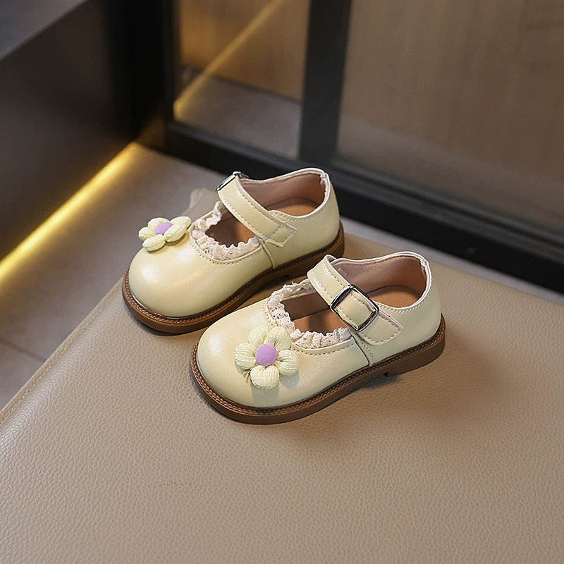 Sapato Infantil Feminino Cintinho e Florzinha