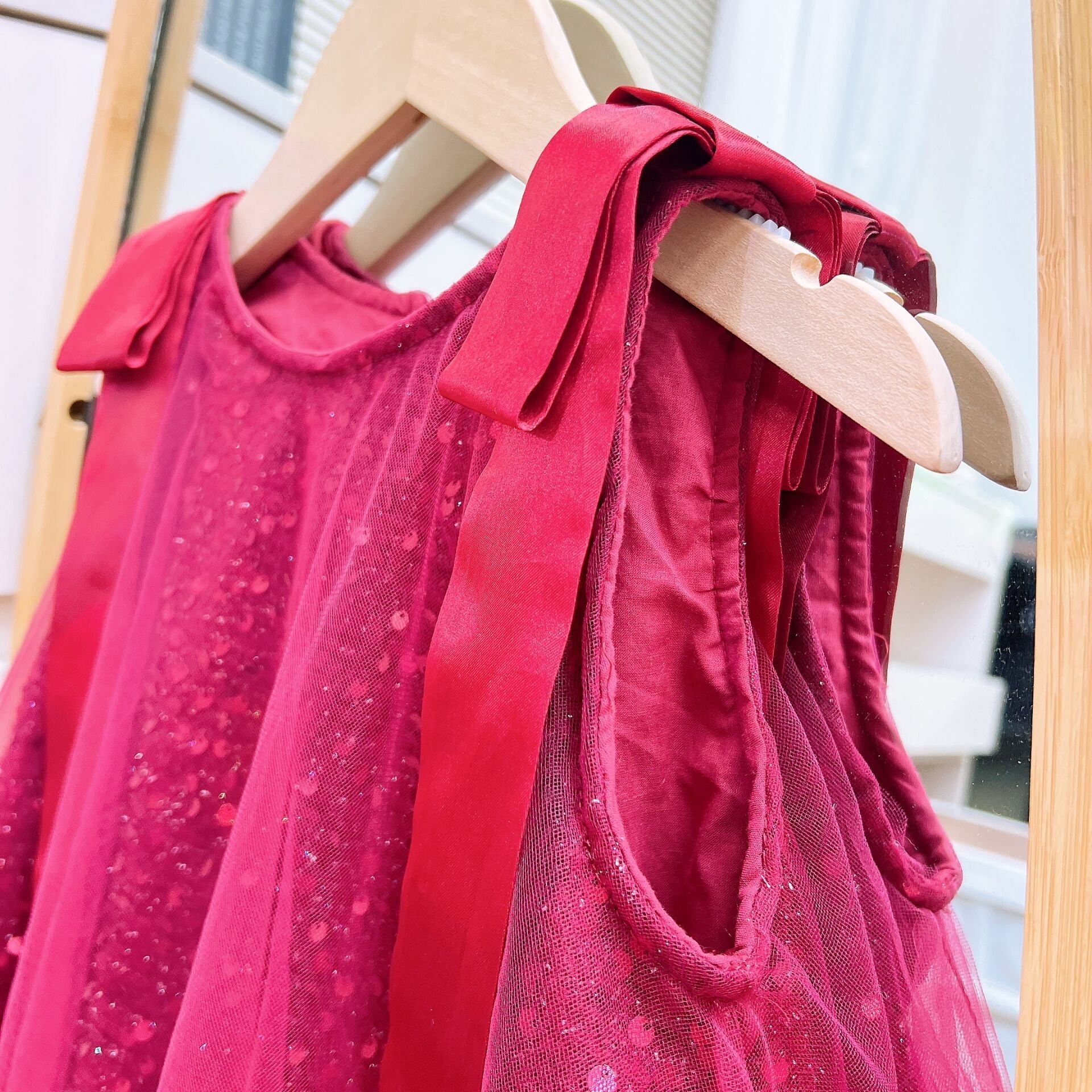 Vestido Infantil De Tule Brilhante Lacinho